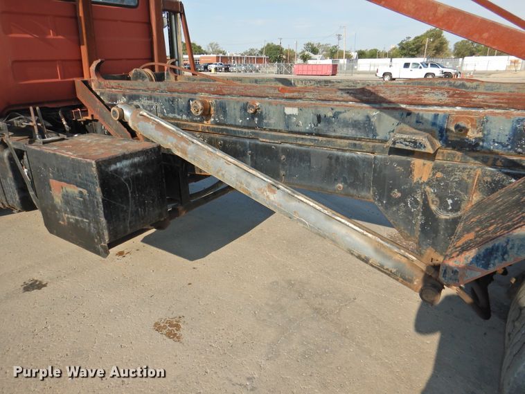 image for item DG1461 1981 Mack DM6855  roll off container truck