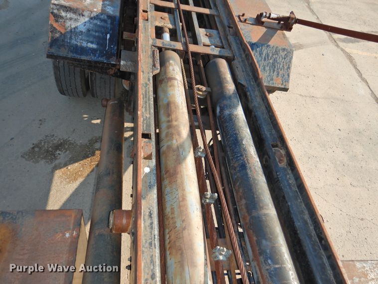 image for item DG1461 1981 Mack DM6855  roll off container truck