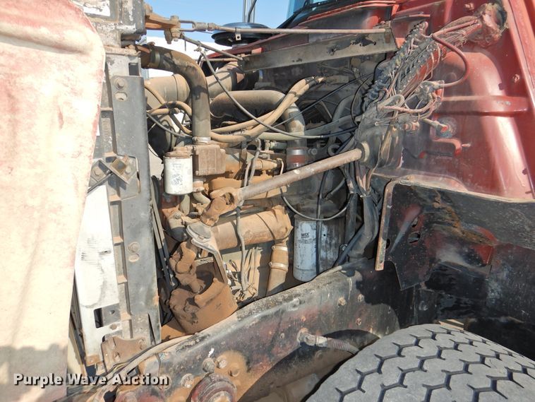 image for item DG1461 1981 Mack DM6855  roll off container truck