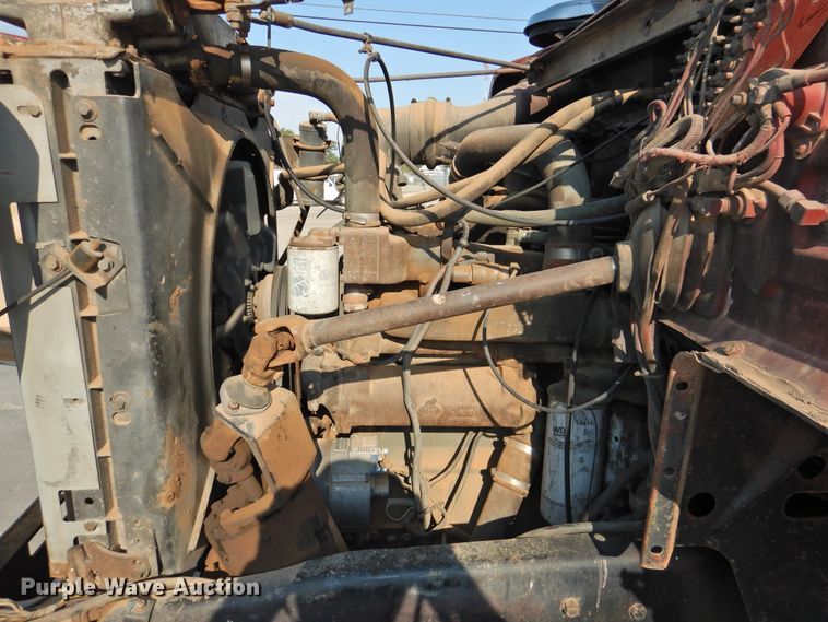 image for item DG1461 1981 Mack DM6855  roll off container truck