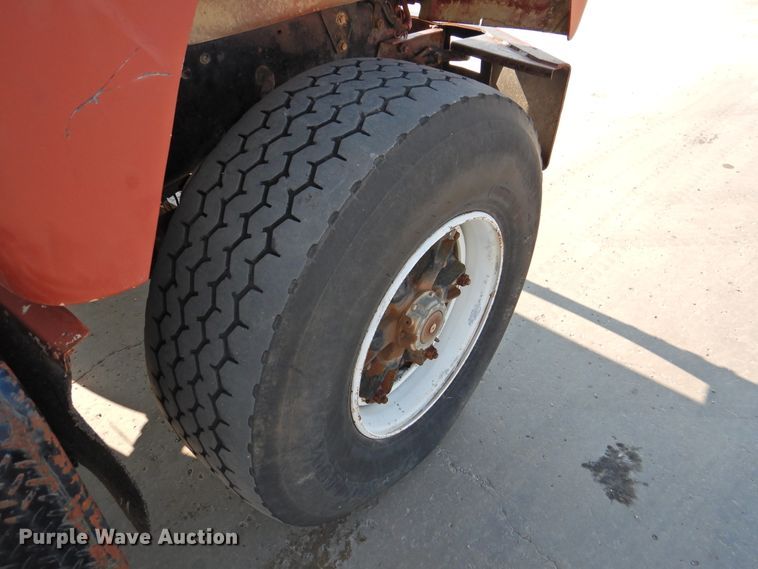 image for item DG1461 1981 Mack DM6855  roll off container truck