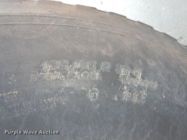 image for item DG1461 1981 Mack DM6855  roll off container truck