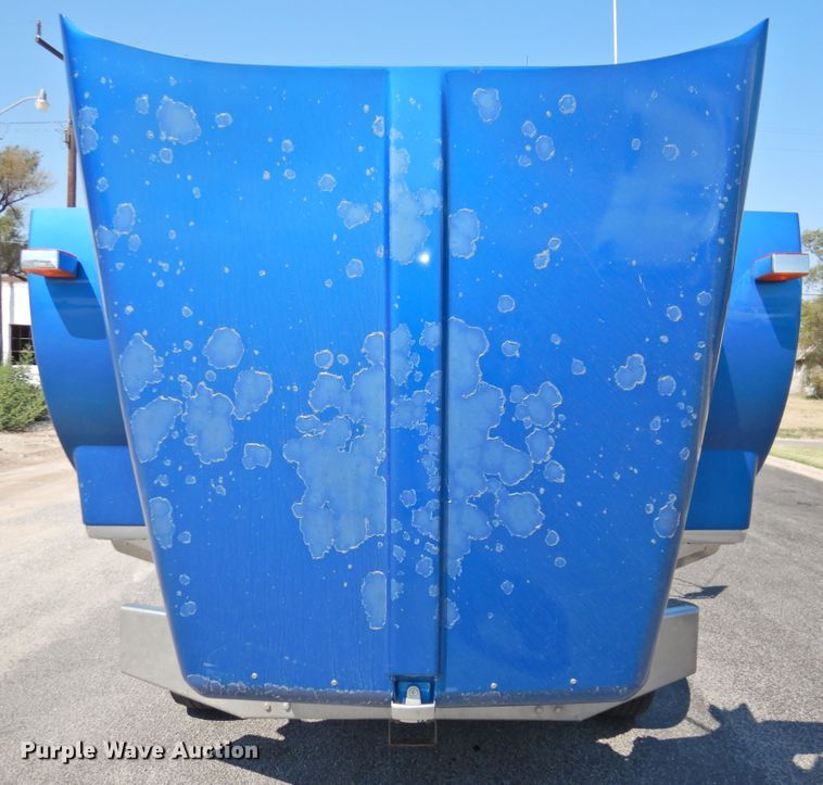 image for item DG1462 2007 Kenworth T800B  semi truck