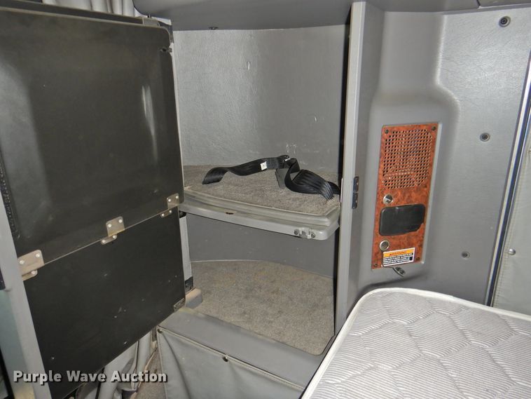 image for item DG1462 2007 Kenworth T800B  semi truck