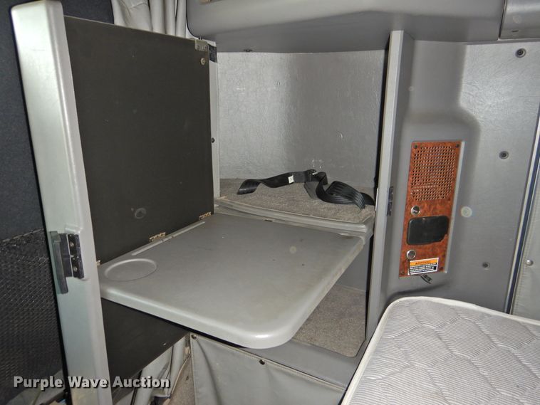 image for item DG1462 2007 Kenworth T800B  semi truck