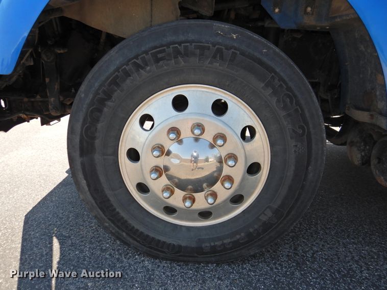 image for item DG1462 2007 Kenworth T800B  semi truck