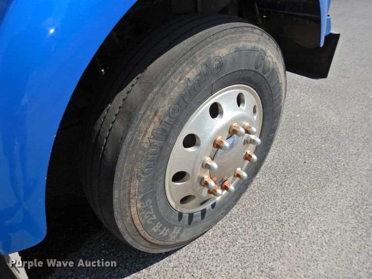 image for item DG1462 2007 Kenworth T800B  semi truck