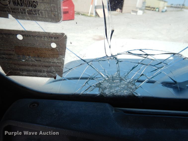 image for item DG1467 1995 International 9400  semi truck