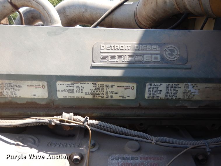 image for item DG1467 1995 International 9400  semi truck