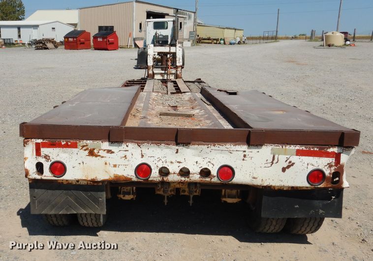 image for item DG1468 1978 Rogers lowboy equipment trailer