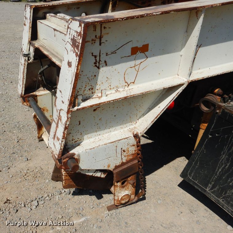 image for item DG1468 1978 Rogers lowboy equipment trailer
