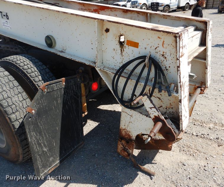 image for item DG1468 1978 Rogers lowboy equipment trailer