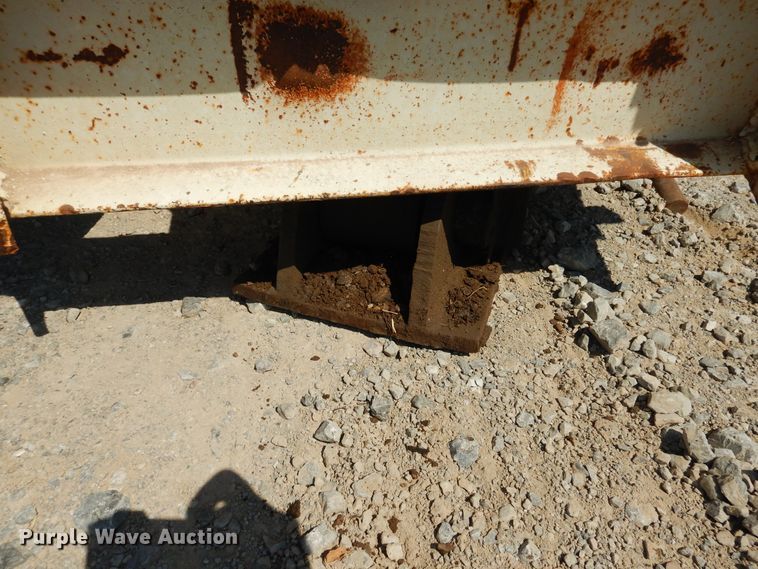 image for item DG1468 1978 Rogers lowboy equipment trailer