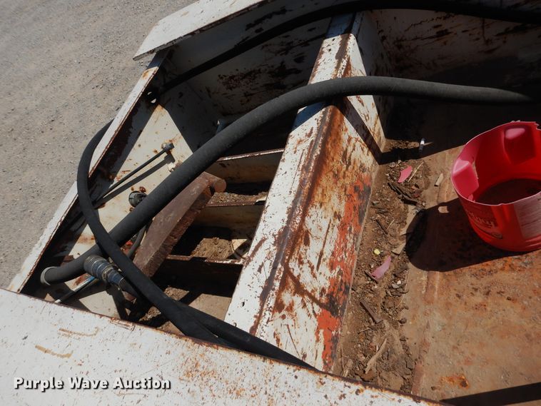 image for item DG1468 1978 Rogers lowboy equipment trailer