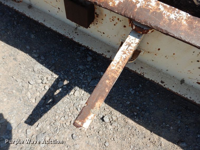 image for item DG1468 1978 Rogers lowboy equipment trailer