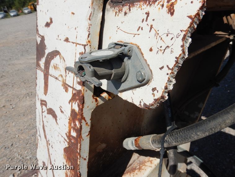 image for item DG1468 1978 Rogers lowboy equipment trailer