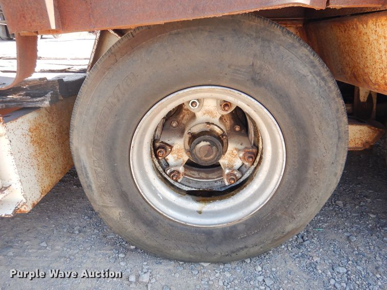 image for item DG1468 1978 Rogers lowboy equipment trailer