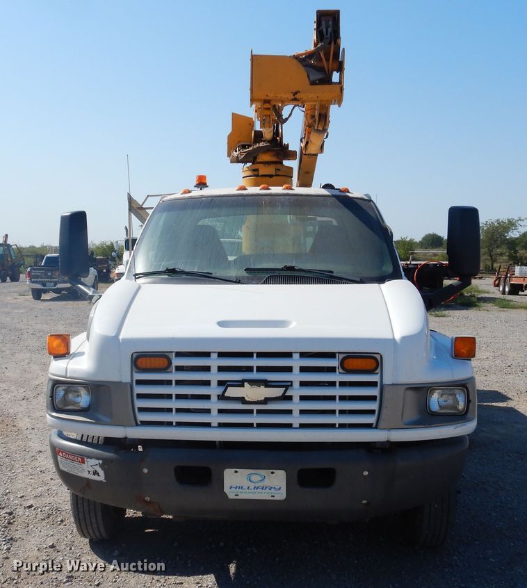 image for item DG1470 2003 Chevrolet C4500  bucket truck
