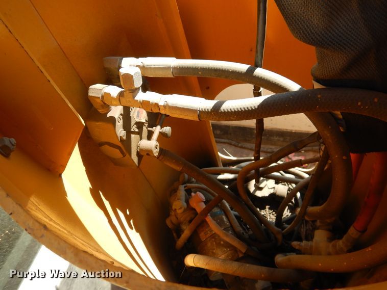 image for item DG1470 2003 Chevrolet C4500  bucket truck