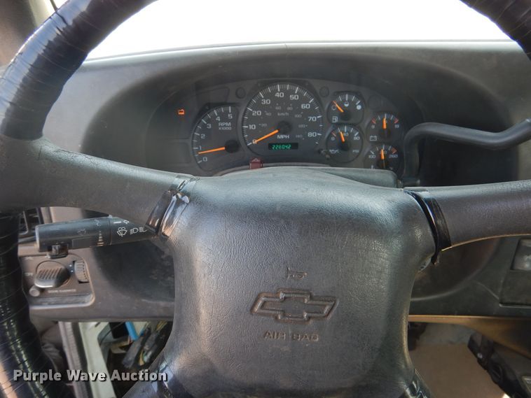 image for item DG1470 2003 Chevrolet C4500  bucket truck