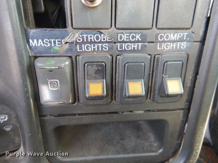 image for item DG1470 2003 Chevrolet C4500  bucket truck