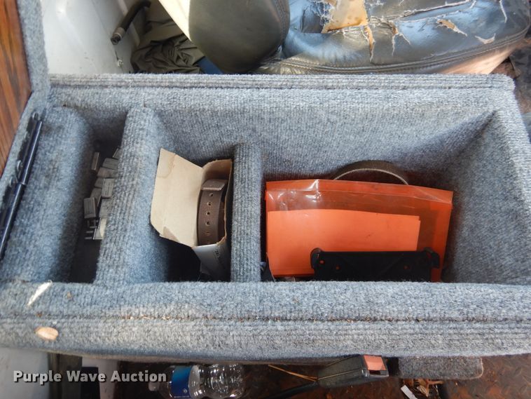 image for item DG1470 2003 Chevrolet C4500  bucket truck