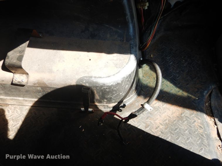 image for item DG1470 2003 Chevrolet C4500  bucket truck