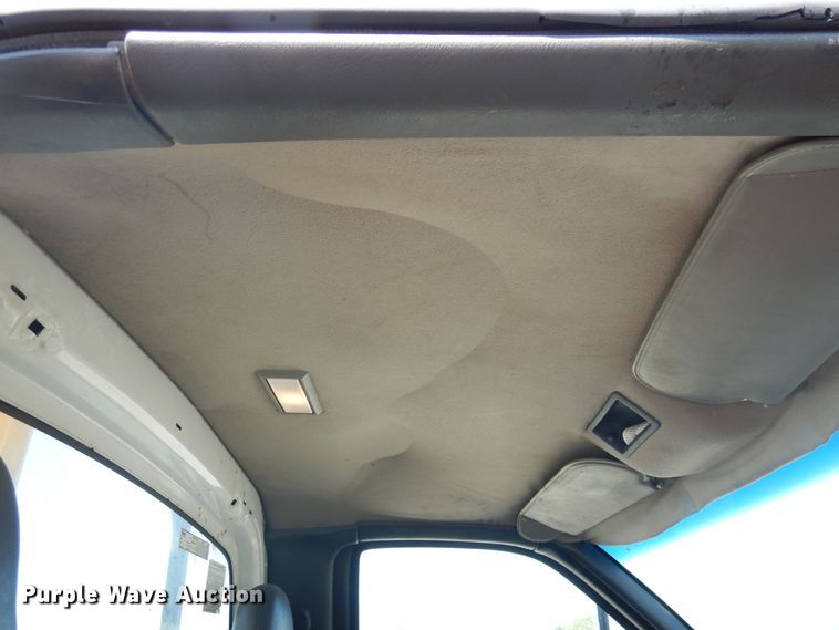 image for item DG1470 2003 Chevrolet C4500  bucket truck