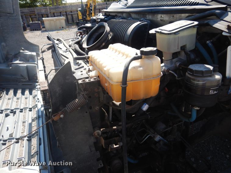 image for item DG1470 2003 Chevrolet C4500  bucket truck