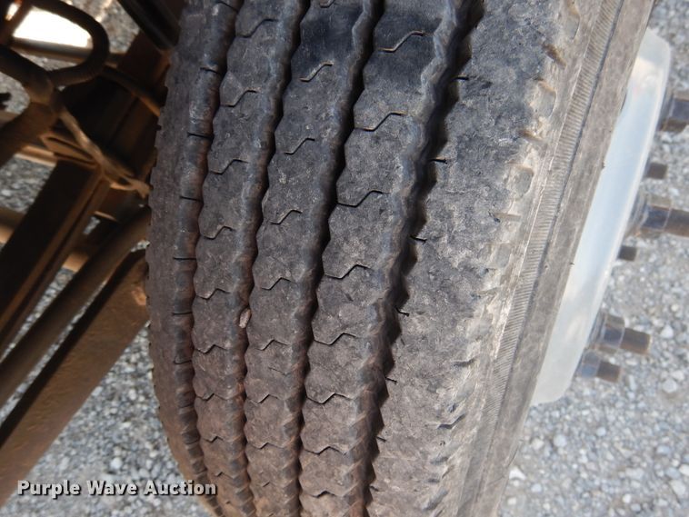 image for item DG1470 2003 Chevrolet C4500  bucket truck