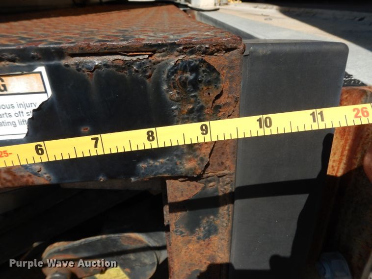 image for item DG6889 2006 International 4300  box truck