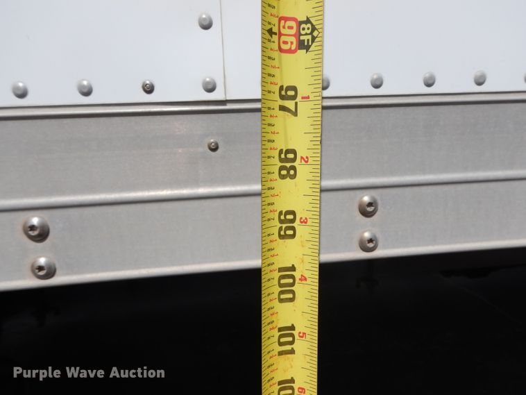 image for item DG6889 2006 International 4300  box truck