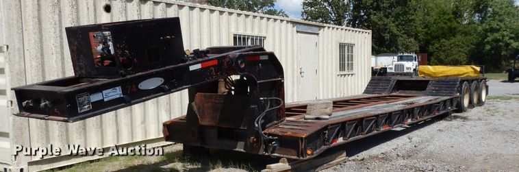 image for item DG6986 1990 Fontaine HRGTT-7-50NGBAW lowboy equipment trailer