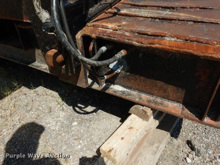 image for item DG6986 1990 Fontaine HRGTT-7-50NGBAW lowboy equipment trailer