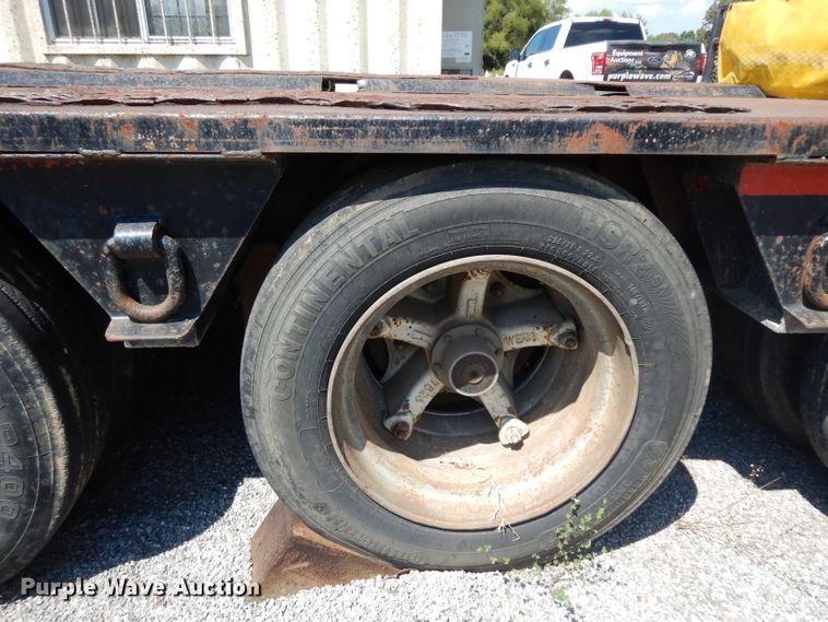 image for item DG6986 1990 Fontaine HRGTT-7-50NGBAW lowboy equipment trailer