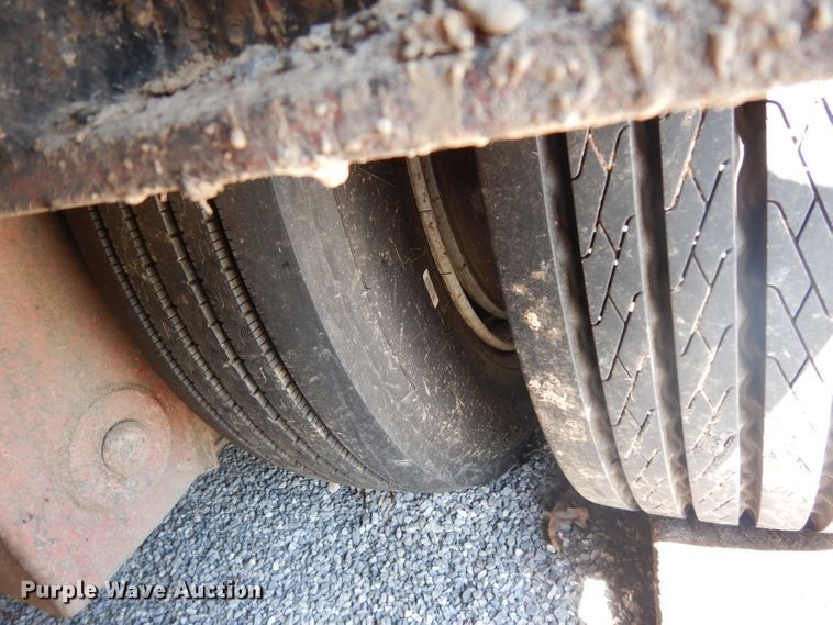 image for item DG6986 1990 Fontaine HRGTT-7-50NGBAW lowboy equipment trailer