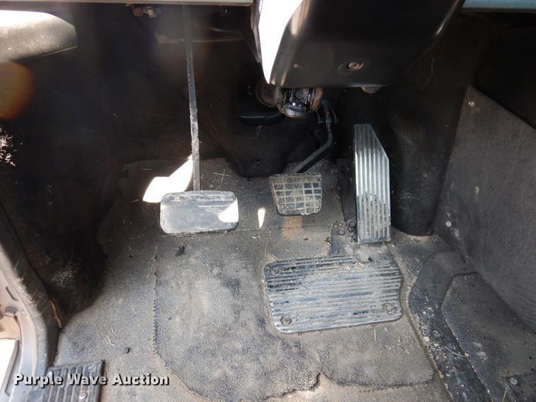 image for item DG6988 1997 Mack CH613  semi truck