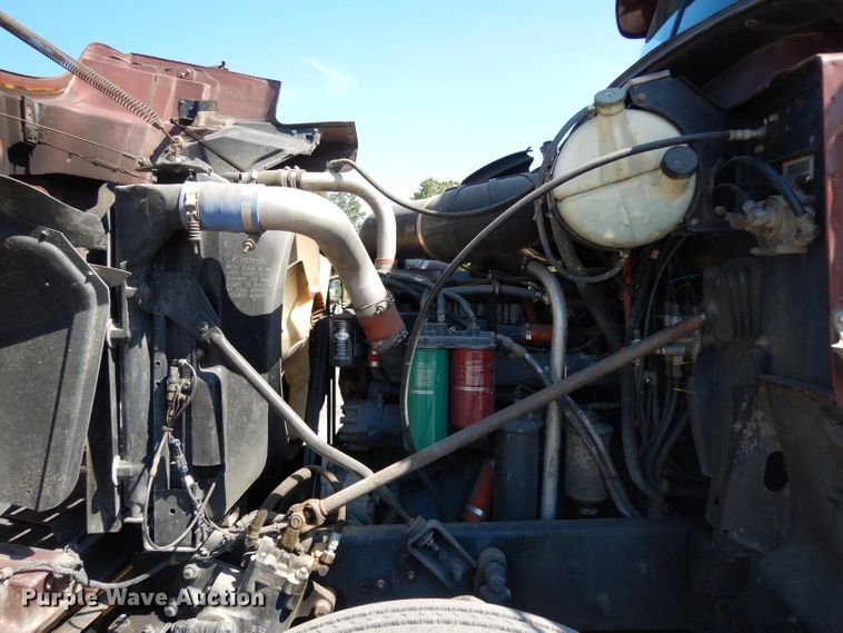 image for item DG6988 1997 Mack CH613  semi truck