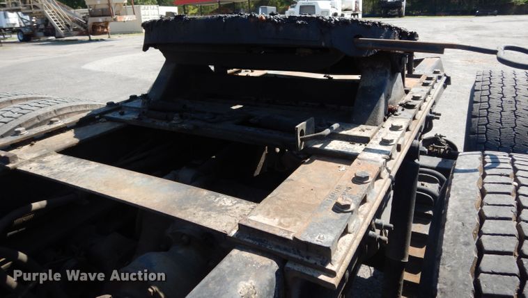 image for item DG6988 1997 Mack CH613  semi truck