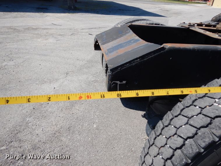 image for item DG6988 1997 Mack CH613  semi truck