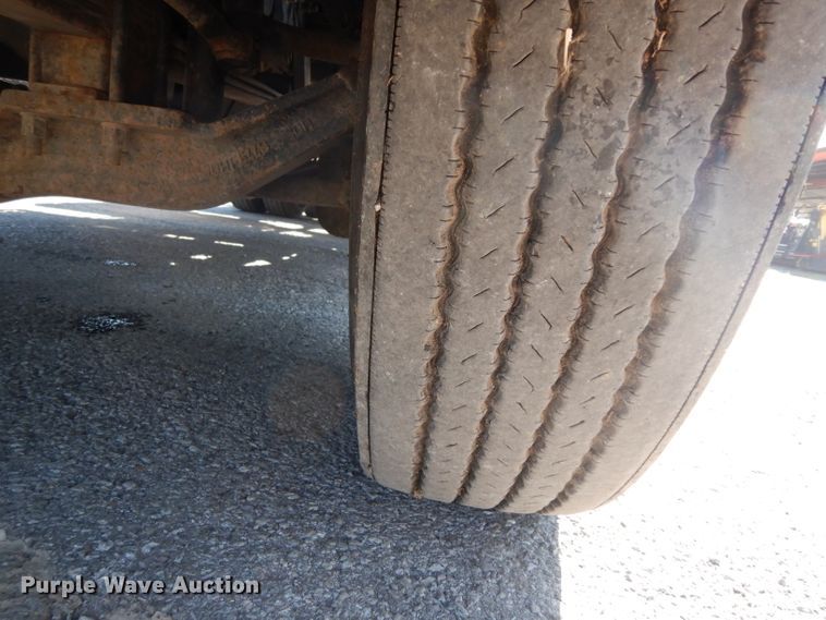 image for item DG6988 1997 Mack CH613  semi truck