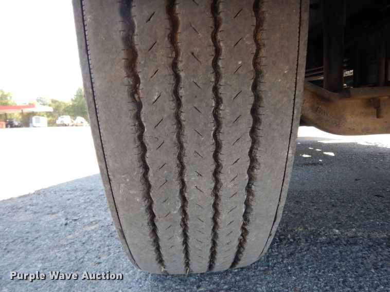 image for item DG6988 1997 Mack CH613  semi truck