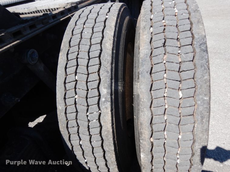 image for item DG6988 1997 Mack CH613  semi truck