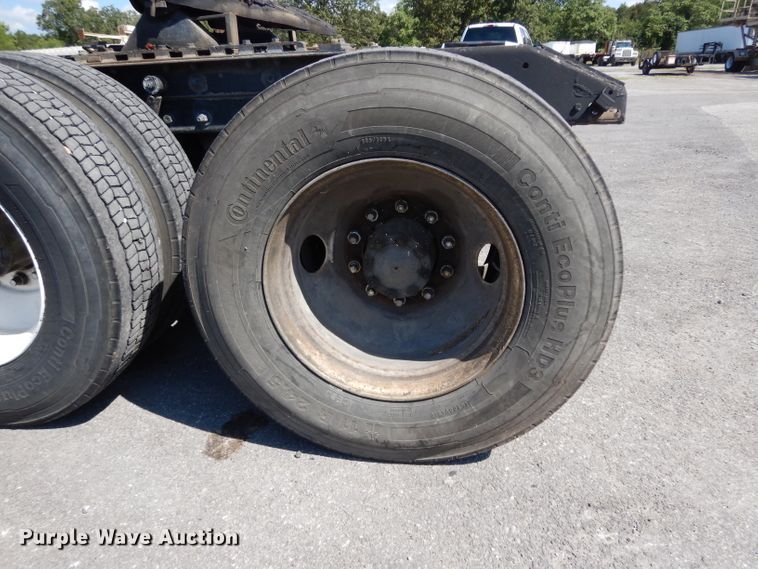 image for item DG6988 1997 Mack CH613  semi truck