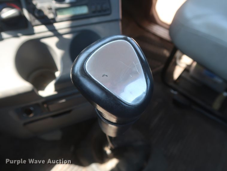 image for item DH0995 2006 Freightliner Columbia  semi truck