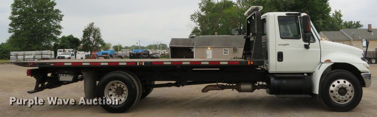 image for item DH1157 2008 International 4300  rollback truck