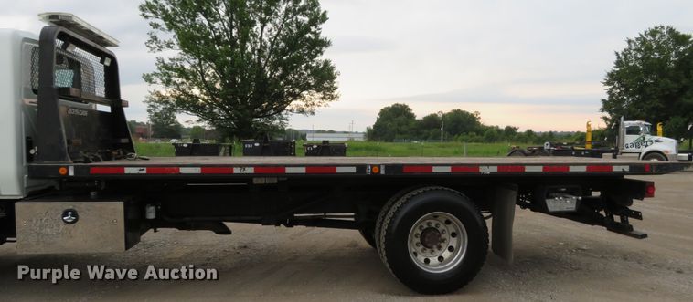 image for item DH1157 2008 International 4300  rollback truck