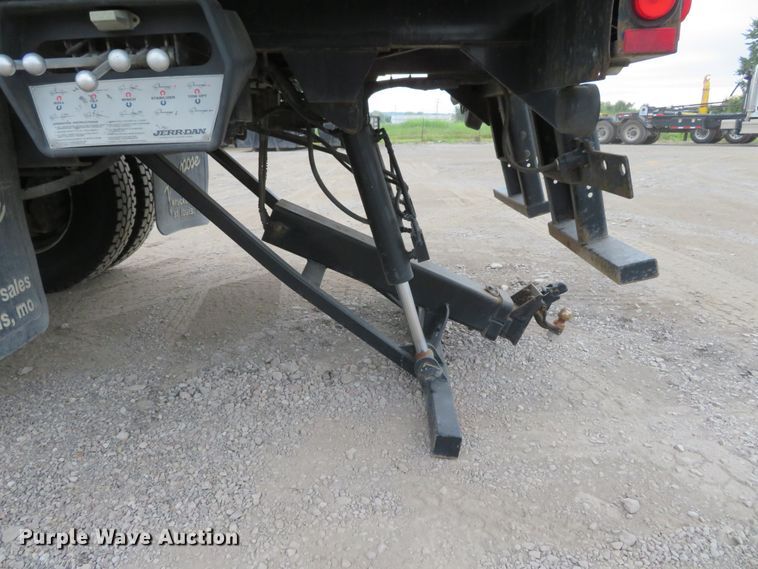 image for item DH1157 2008 International 4300  rollback truck