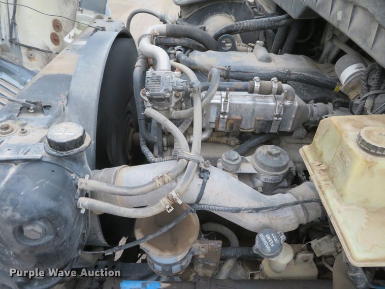 image for item DH1157 2008 International 4300  rollback truck