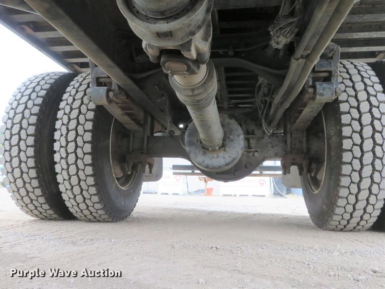 image for item DH1157 2008 International 4300  rollback truck